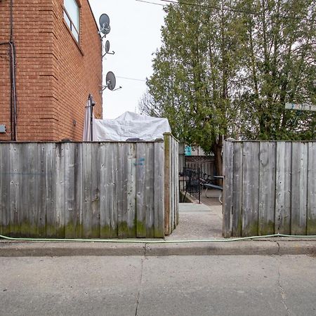 Cozy Home In Downtown Toronto! Eksteriør billede
